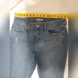 Sonoma Distressed skinny jeans size 8 marked 18L